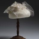 Toka, dizajn Đurđica Čičko, izvedba Salon šešira Hela, Zagreb, 1980-1989., foto: Srećko Budek